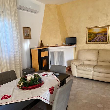 Villa Mima Сантерамо ин Коле Екстериор снимка
