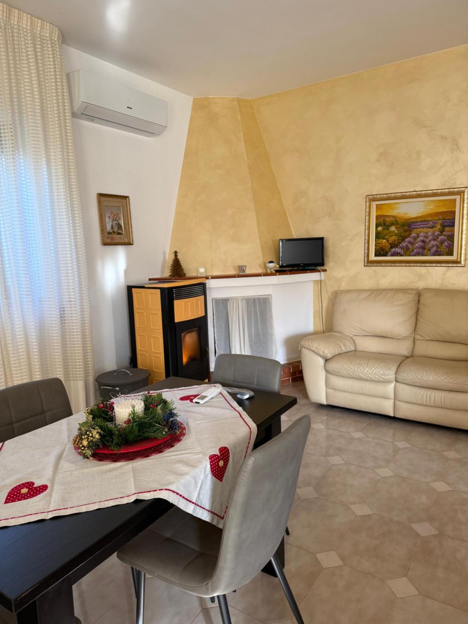 Villa Mima Сантерамо ин Коле Екстериор снимка
